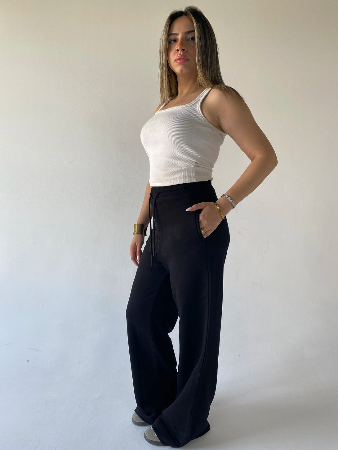 Velvy Wide Pants