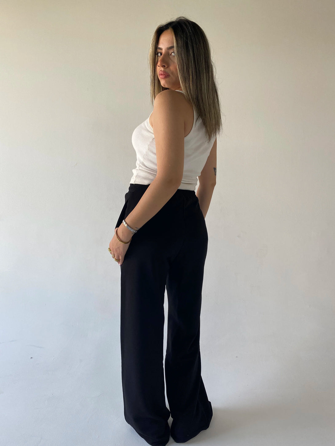 Velvy Wide Pants